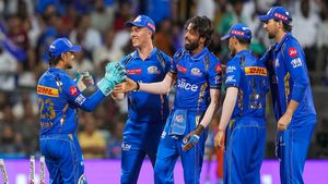    IPL 2024: മുംബൈ പുറത്തായോ? ഉറപ്പിക്കാന്‍ വരട്ടെ! സാധ്യതകളുണ്ട്; എങ്ങനെയെന്ന് അറിയാം