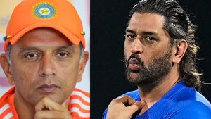    T20 World Cup 2024: ദ്രാവിഡ് പടിയിറങ്ങും, പകരം ധോണിയെത്തില്ല! തടസമുണ്ട്; എന്താണെന്ന് അറിയാം