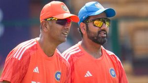   T20 World Cup 2024: രോഹിത്തോ ഹാര്‍ദിക്കോ, ആരാണ് ക്യാപ്റ്റന്‍? ദ്രാവിഡ് പറയണമെന്ന് ഹെയ്ഡന്‍