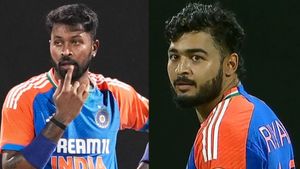   IND vs SL: പരാഗിന്റെ ഓള്‍റൗണ്ട് ഷോ, ഹാര്‍ദിക് സൂക്ഷിച്ചോ! ഗംഭീര്‍ പണി കൊടുക്കും