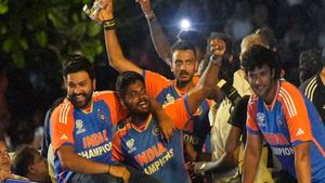   സഞ്ജു സാംസണ്‍ എപ്പോള്‍ കേരളത്തിലെത്തും? സ്വീകരണ പരിപാടിയുണ്ടോ? ആരാധകര്‍ 'വെയ്റ്റിങ്