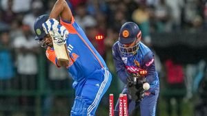   IND vs SL: പാവം സഞ്ജു, ചതിച്ചത് സൂര്യയും ഗംഭീറും! റിഷഭിനെ സേഫാക്കി; എങ്ങനെയെന്ന് അറിയാം