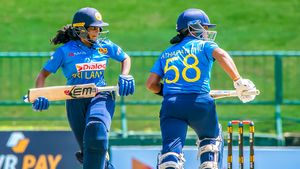  Womens Asia Cup: നാണംകെട്ട് ഇന്ത്യ, കപ്പുയര്‍ത്തി ശ്രീലങ്ക; ഹര്‍മന്‍പ്രീതിന്റെ പിഴവിന് മാപ്പില്ല