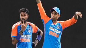  IND vs SL: രോഹിത് പോലും അത് ചെയ്യില്ല! സൂര്യകുമാര്‍ ബൗളര്‍മാരുടെ ക്യാപ്റ്റന്‍! പ്രശംസിച്ച് അക്ഷര്‍