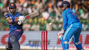 IND vs SL: 'ആളാവാന്‍' നോക്കി റിഷഭ്, കുല്‍ദീപിനും ഇന്ത്യക്കും നഷ്ടം സിംപിള്‍ വിക്കറ്റ്! വന്‍ പിഴവ്