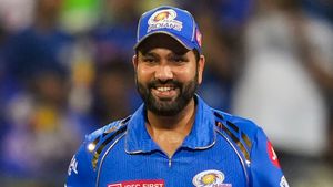   IPL 2025: വന്‍ ട്വിസ്റ്റ്, പഞ്ചാബിന്റെ ക്യാപ്റ്റനാവാന്‍ രോഹിത്! നിര്‍ണ്ണായക റിപ്പോര്‍ട്ട് പുറത്ത്
