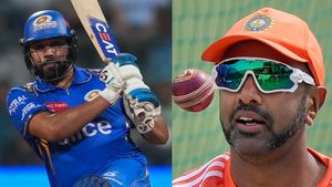   IPL 2025: ആരും അത് പ്രതീക്ഷിക്കേണ്ട, രോഹിത് ശര്‍മ മുംബൈ വിടില്ല! കാരണം അശ്വിന്‍ പറയുന്നു