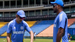    IND vs BAN: ടി20 പരമ്പരയില്‍ സഞ്ജു നായകന്‍? സീനിയേഴ്‌സ് ഉണ്ടാവില്ല! ഇന്ത്യയുടെ പദ്ധതി ഇതാണ്