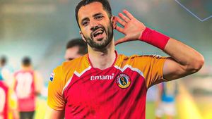    ISL: ലക്ഷ്യ ബോധമില്ലാതെ ബ്ലാസ്‌റ്റേഴ്‌സ്, ഈസ്റ്റ് ബംഗാളിനോട് തോറ്റു; നാണക്കേട്