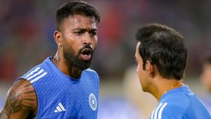    IND vs ENG: ഹാര്‍ദിക്കിനെ വീണ്ടും ഒതുക്കി ഗംഭീര്‍! വൈസ് ക്യാപ്റ്റന്‍സി തെറിപ്പിച്ചു; കാരണം ഇതാണ്