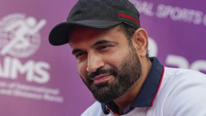   കോലിക്ക് പ്രത്യേക ഹോട്ടല്‍? മറ്റ് താരങ്ങളെല്ലാം ഒരുമിച്ച്! തുല്യതയില്ലെന്ന് ഇര്‍ഫാന്‍ പഠാന്‍