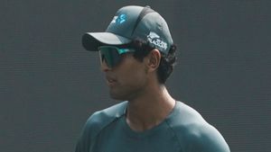    Champions Trophy: ഇന്ത്യ തകര്‍ന്നടിയും, ഫൈനലില്‍ ആരൊക്കെ? രചിന്‍ രവീന്ദ്ര പ്രവചിക്കുന്നു