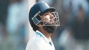  ഒടുവില്‍ രോഹിത് അത് തീരുമാനിച്ചു, മുംബൈക്കായി രഞ്ജി ട്രോഫി കളിക്കും! നിര്‍ണ്ണായക നീക്കം