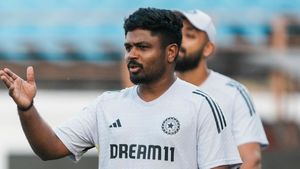 IND vs ENG: ഗംഭീറിന്റെ മാസ്റ്റര്‍ പ്ലാന്‍, സഞ്ജുവിനെ ഓപ്പണിങ്ങില്‍ നിന്ന് മാറ്റും? പുതിയ റോള്‍ ഇതാ