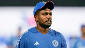    Champions Trophy: ചാമ്പ്യന്‍സ് ട്രോഫി ടീമിലില്ല, പക്ഷെ സഞ്ജു ഹാപ്പി? ആ കപ്പ് തൂക്കുമെന്നുറപ്പ്