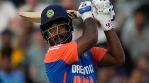    IND vs ENG: ഒരോവറില്‍ 22, കീപ്പിങ്ങില്‍ മിന്നും പ്രകടനം; കെസിഎ കാണുന്നുണ്ടോ? സഞ്ജു ഹീറോ