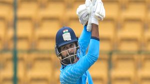    IND vs ENG: ഇവരെ എന്തിന് തഴഞ്ഞു? ഇന്ത്യന്‍ ടീമില്‍ ഇടം അര്‍ഹിച്ചിരുന്നു; പക്ഷെ ഗംഭീര്‍ കൈവിട്ടു