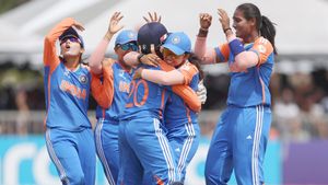U19 Womens World Cup: സൗത്താഫ്രിക്ക തരിപ്പണം, വീണ്ടും ലോകം കീഴടക്കി ഇന്ത്യന്‍ പെണ്‍പട!! 