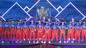 IPL 2025: മുംബൈയും സിഎസ്‌കെയും കപ്പ് മറന്നേക്ക്!! ഇത്തവണ ആര്‍സിബിക്ക്, ഈ കാരണങ്ങള്‍