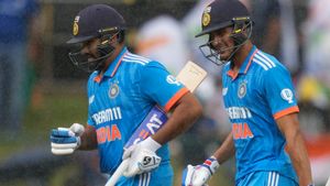    Champions Trophy 2025: ബംഗ്ലാദേശിനെതിരേ ഇന്ത്യന്‍ 11 എങ്ങനെ? റിഷഭ് വേണ്ട; തിരഞ്ഞെടുത്ത് ആകാശ്