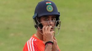 IPL 2025: തുടരെ തുടരെ ഫിഫ്റ്റി, എസ്ആര്‍എച്ചില്‍ മിന്നിച്ച് ഇഷാന്‍; സഞ്ജുവും റിഷഭും സൂക്ഷിച്ചോ