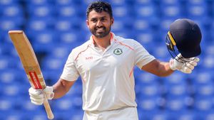  Ranji Trophy Final: കരുണ കാട്ടാതെ കരുണ്‍, വിദര്‍ഭ ശക്തമായ നിലയില്‍; കേരളം തോല്‍വിയിലേക്ക്