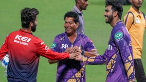   IPL 2025: കനത്ത മഴക്ക് സാധ്യത, ഉദ്ഘാടന മത്സരത്തിന് റിസര്‍വ് ഡേ ഉണ്ടോ? പരിശോധിക്കാം