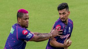 IPL 2025:സഞ്ജുവില്ലെങ്കിലും പ്രശ്‌നമല്ല, കീപ്പിങ്ങില്‍ മിന്നിച്ച് കുനാല്‍; 22കാരന്‍ ഓപ്പണറായേക്കും