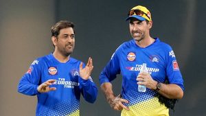   IPL 2025: ബാറ്റിങ്ങിന് എന്താണ് പ്രശ്‌നം? കപ്പ് നേടുന്നത് ആരാണെന്ന് കാണാം! ഫ്‌ളമിങ് കട്ടകലിപ്പില്‍