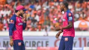 IPL 2025: ഈ 3 പേര്‍ എന്തിന് ടീമില്‍? ഉടന്‍ പുറത്താക്കൂ!! റോയല്‍സിലെ ദുരന്തങ്ങള്‍