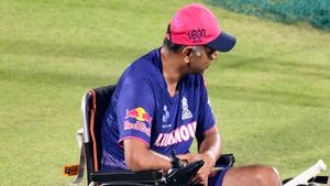   IPL 2025: ഹസരങ്ക അഞ്ചാമന്‍! ദ്രാവിഡ് രാജസ്ഥാനെ ടെസ്റ്റ് ടീമാക്കുമോ? വിമര്‍ശിച്ച് ആരാധകര്‍
