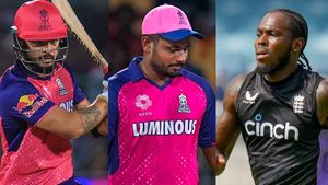    IPL 2025: സഞ്ജുവില്ല, ജയ്‌സ്വാള്‍-വൈഭവ് ഓപ്പണിങ്; ഹൈദരാബാദിനെതിരേ രാജസ്ഥാന്‍ 11 ഇതാ