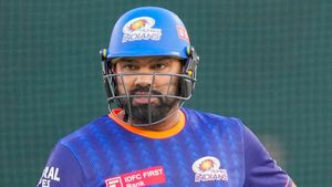 IPL 2025: 0, 8; രോഹിത്ത് വലിയ കുഴപ്പത്തില്‍!! പിടിച്ചുനില്‍ക്കാന്‍ ഇനി ഒരു വഴി മാത്രം