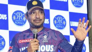 IPL 2025: റോയല്‍സിനെ രക്ഷിക്കാന്‍ ഒരു വഴി മാത്രം, സങ്കക്കാരയെ തിരിച്ചുവിളിക്കൂ!! ഫാന്‍സ് രംഗത്ത്