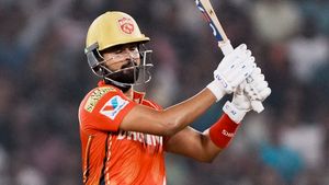    IPL 2025: രോഹിത്തും റിഷഭുമില്ല, ശ്രേയസ് ക്യാപ്റ്റന്‍; ആദ്യ റൗണ്ടിന് ശേഷമുള്ള ബെസ്റ്റ് 11 ഇതാ