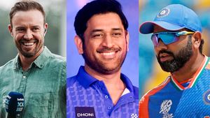 3 ഡബിളടിച്ച രോഹിത്തില്ല!! ധോണിയുണ്ട്, ഏകദിനത്തില്‍ എബിഡിയുടെ ടോപ്പ് 5 ബാറ്റേഴ്‌സ് 
