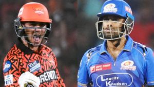    IPL 2025: അടിയോടടി, ഇതെങ്ങനെ സാധിച്ചു? വെടിക്കെട്ടിന്റെ രഹസ്യം വെളിപ്പെടുത്തി അഭിഷേക്
