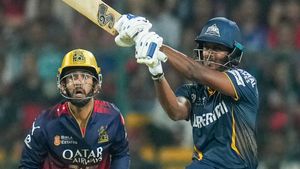    IPL 2025: ഇതാണ് സ്ഥിരത, സായ് സുദര്‍ശന്‍ കൊള്ളാം; സഞ്ജുവിന് പകരം ഇന്ത്യ ഓപ്പണറാക്കണോ?