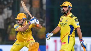 IPL 2025: 'തുഴഞ്ഞ് തുഴഞ്ഞ് ധോണി!! ഇതെന്താ ടെസ്‌റ്റോ? ഇനിയെങ്കിലും നിര്‍ത്തിക്കൂടെ, വിമര്‍ശനം