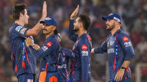 IPL 2025: കൊടുങ്കാറ്റായി മാര്‍ഷ്!! ജിടിക്കു അപ്രതീക്ഷിത ഷോക്ക്, കരുത്തുകാട്ടി എല്‍എസ്ജി