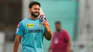 IPL 2025: വാരിയെറിഞ്ഞത് കോടികള്‍, അഞ്ച് പൈസയുടെ ഗുണമുണ്ടായില്ല.! ആ താരങ്ങള്‍ ഇവര്‍
