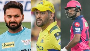 IPL 2025: ധോണിയും റിഷഭും ഒരേ ടീമില്‍!! സഞ്ജു അകത്തോ, പുറത്തോ? ഇതാ ഫ്‌ളോപ്പ് 11
