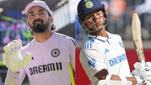 IND vs ENG: രാഹുലിന് 10ല്‍ 10!! ജയ്‌സ്വാളിന് ? ഇന്ത്യ എ താരങ്ങളുടെ റിപ്പോര്‍ട്ട് കാര്‍ഡ്