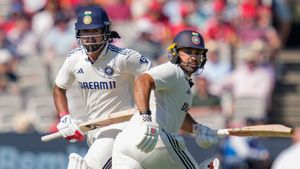 IND vs ENG: 5 സ്റ്റാര്‍ ബുംറ!! ഇംഗ്ലണ്ടിനെ 387ല്‍ എറിഞ്ഞിട്ടു, ഇന്ത്യ പൊരുതുന്നു