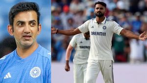 റൂട്ടിന്റെ കുറ്റി തെറിപ്പിച്ചു, പിന്നാലെ ഗംഭീറിന് ആകാശ്ദീപിന്റെ മെസ്സേജ്!! അവന്റെ കാര്യം സ്വാഹ