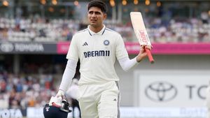 IND vs ENG: വീണ്ടും സെഞ്ച്വറി!! പട നയിച്ച് ഗില്‍, ഇന്ത്യ മികച്ച സ്‌കോറിലേക്ക്