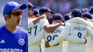 ആ പ്രകടനങ്ങള്‍ക്കു വിലയില്ലേ? അവനെ എന്തിന് തഴഞ്ഞു, അഗാര്‍ക്കറും ഗംഭീറും മറുപടി പറയണം!! 