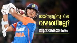 ജയ്‌സ്വാളിനെ ടി20യില്‍ ഒതുക്കുന്നതാര്? ഫ്‌ളോപ്പായ ഗില്‍ ടീമിലേക്ക്!! ഇതു അനീതി, വിമര്‍ശനം