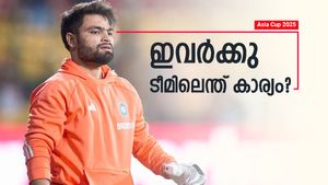 Asia Cup: ഇവരെന്തിന് ടീമില്‍? ടിക്കറ്റ് ഭാഗ്യം കൊണ്ടു മാത്രം, ഒരാള്‍ ഗംഭീറിന്റെ ഫേവറിറ്റ്!