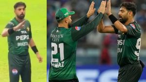 Asia Cup 2025: നിങ്ങളുടെ ജെറ്റ് താഴെയിട്ടില്ലേ? ഇന്ത്യന്‍ ഫാന്‍സിനെ കളിയാക്കി റൗഫ്!! വീഡിയോ